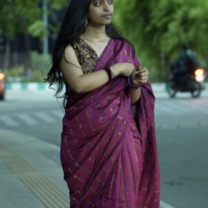 classic checks soft cotton saree.